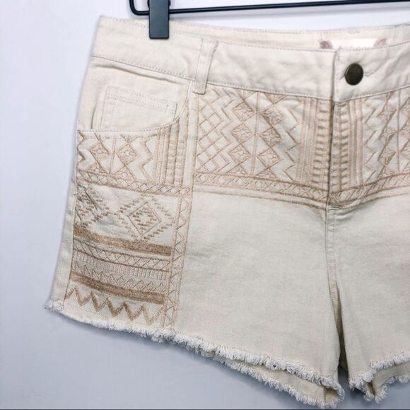 Altar’d State Beige Tribal Print Raw Hem Shorts - Picture 2 of 6
